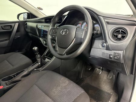 2021-Toyota-Corolla-Quest-18-Plus_10