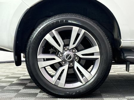 2024-Isuzu-Mu-x-30D-Onyx-4x4-Auto_18