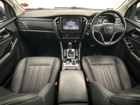 2024-Isuzu-Mu-x-30D-Onyx-4x4-Auto_6