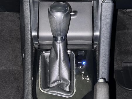 2022-Toyota-Corolla-Quest-18-Auto_11