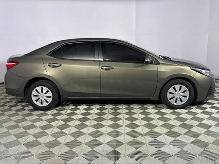 2022-Toyota-Corolla-Quest-18-Auto_3
