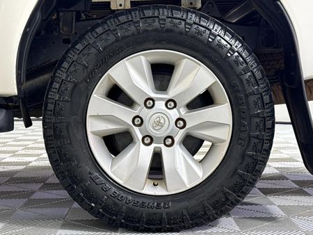 2020-Toyota-Hilux-24-GD-6-SRX-4x4-Auto-Double-Cab_18