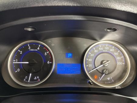 2020-Toyota-Hilux-24-GD-6-SRX-4x4-Auto-Double-Cab_7