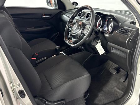 2019-Suzuki-Swift-12-GL-Auto_10
