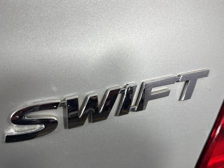 2019-Suzuki-Swift-12-GL-Auto_12