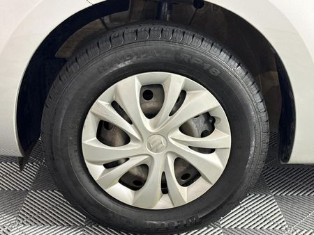 2019-Suzuki-Swift-12-GL-Auto_16