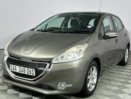 2013-Peugeot-208-12-VTi-Active-5-dr_0