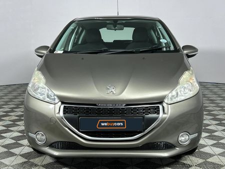 2013-Peugeot-208-12-VTi-Active-5-dr_1