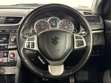 2014-Suzuki-Swift-16-Sport_12
