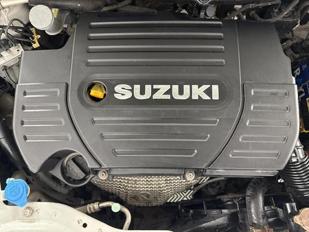 2014-Suzuki-Swift-16-Sport_13