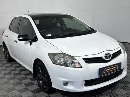 2010-Toyota-Auris-16-XS_2
