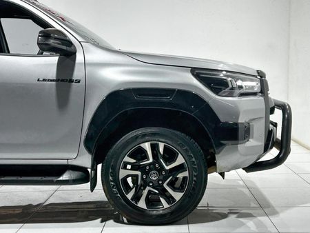 2026-Toyota-Hilux-28-GD-6-RB-Legend-55-4x4-Auto-Extended-Cab_1