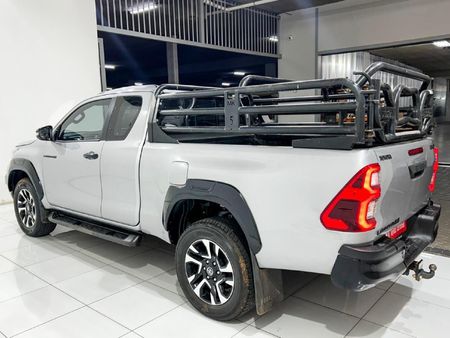 2026-Toyota-Hilux-28-GD-6-RB-Legend-55-4x4-Auto-Extended-Cab_5