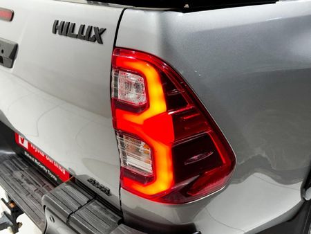 2026-Toyota-Hilux-28-GD-6-RB-Legend-55-4x4-Auto-Extended-Cab_8