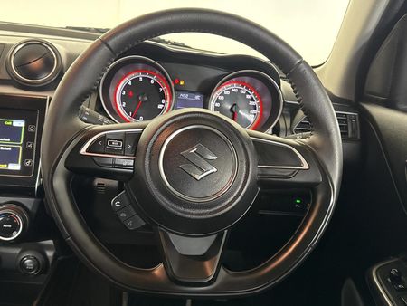 2024-Suzuki-Swift-12-GLX-Auto_13