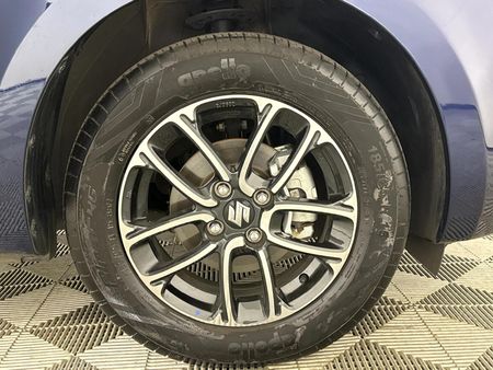 2024-Suzuki-Swift-12-GLX-Auto_17