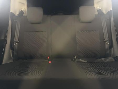 2024-Suzuki-Swift-12-GLX-Auto_8