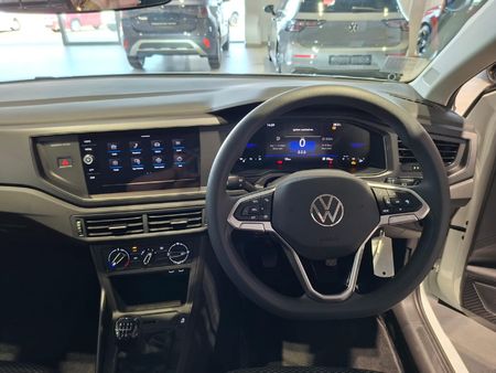2026-Volkswagen-Polo-10-TSI_14