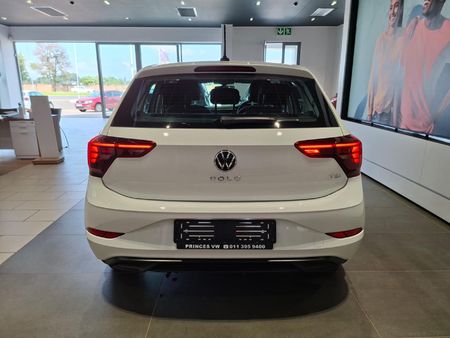 2026-Volkswagen-Polo-10-TSI_3