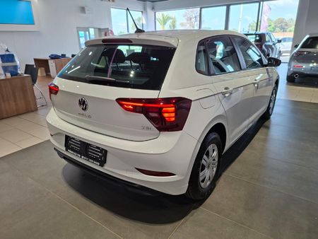 2026-Volkswagen-Polo-10-TSI_5
