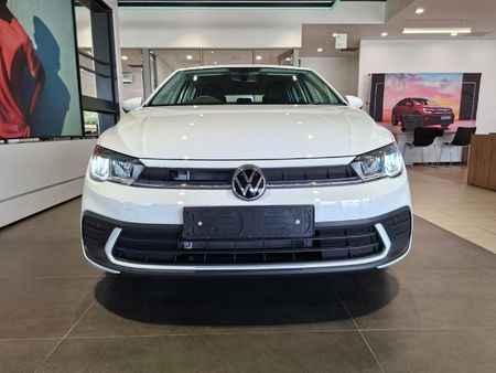 2026-Volkswagen-Polo-10-TSI_7