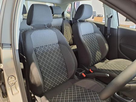 2026-Volkswagen-Polo-Vivo-16-Style_9