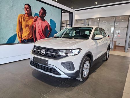 2026-Volkswagen-T-Cross-10-TSI_0