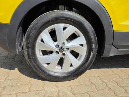 2025-Volkswagen-T-Cross-10-TSI-Auto_9