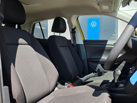 2025-Volkswagen-T-Cross-10-TSI-Auto_10