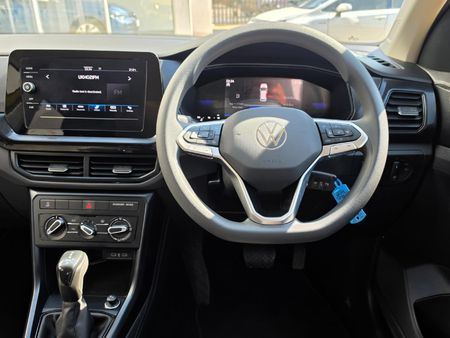 2025-Volkswagen-T-Cross-10-TSI-Auto_13