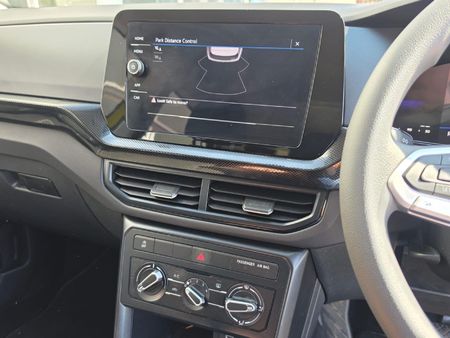 2025-Volkswagen-T-Cross-10-TSI-Auto_15