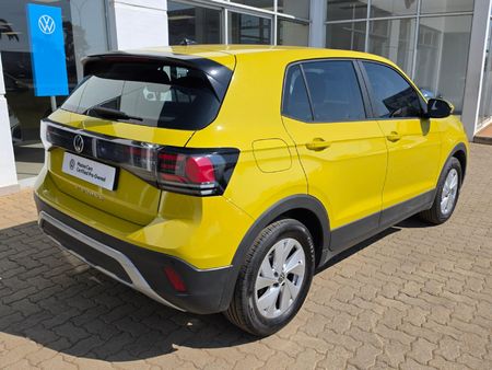 2025-Volkswagen-T-Cross-10-TSI-Auto_2