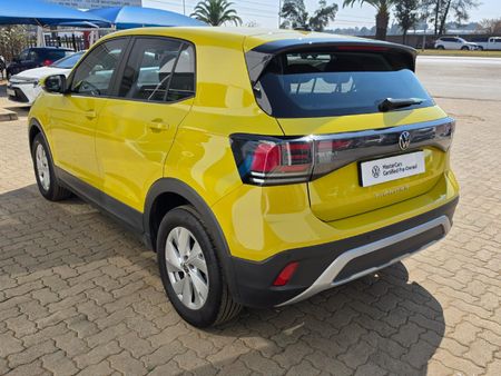 2025-Volkswagen-T-Cross-10-TSI-Auto_4
