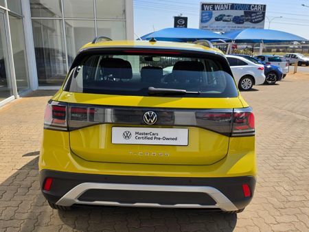 2025-Volkswagen-T-Cross-10-TSI-Life-Auto_4