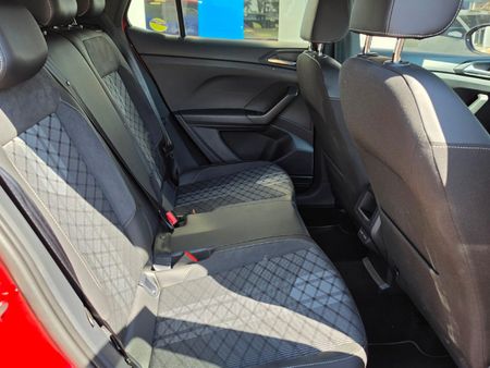 2026-Volkswagen-T-Cross-10-TSI-R-Line-Auto_13
