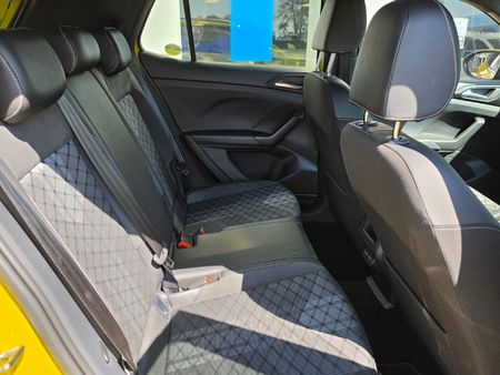 2025-Volkswagen-T-Cross-10-TSI-R-Line-Auto_12