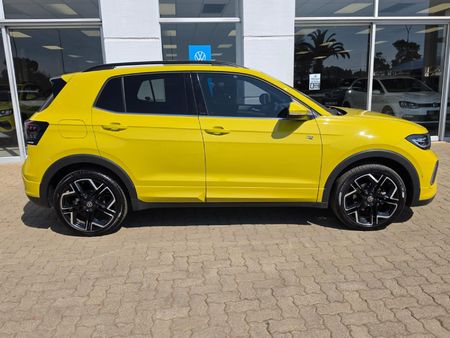 2025-Volkswagen-T-Cross-10-TSI-R-Line-Auto_1