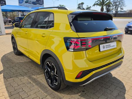 2025-Volkswagen-T-Cross-10-TSI-R-Line-Auto_4