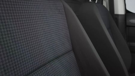 2026-Volkswagen-Caddy-Cargo-16i-81kw-Panel-Van_15