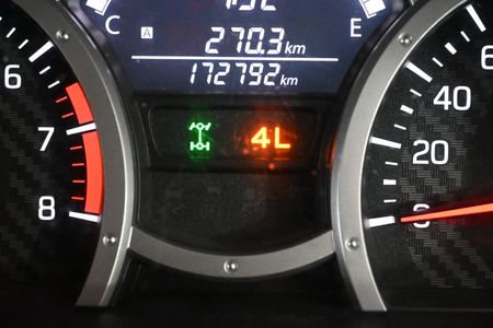 2017-Suzuki-Jimny-LAND-VENTURE-FACE-LIFT-13-VVT-5-SPEED-MAN-4X4_12