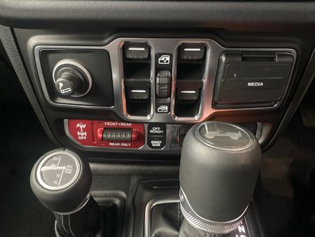 2026-Jeep-Wrangler-Rubicon-20T-Auto-4-Door_24