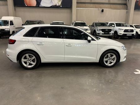 2017-Audi-A3-Sedan-20-TFSI-Auto-40-TFSI_1