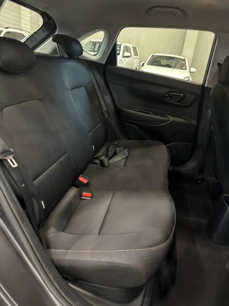 2021-Hyundai-i20-12-Motion_11