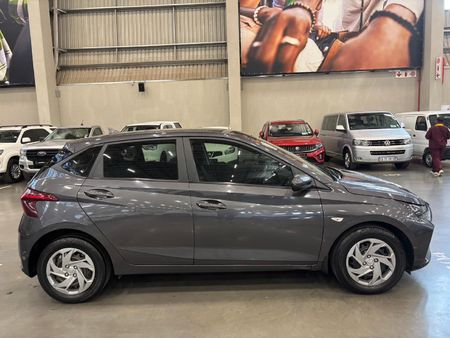 2021-Hyundai-i20-12-Motion_1
