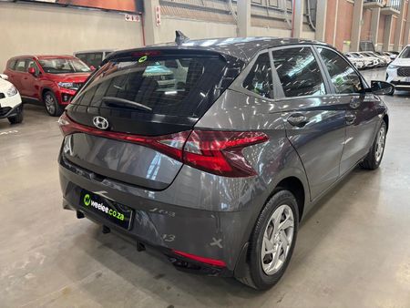 2021-Hyundai-i20-12-Motion_2