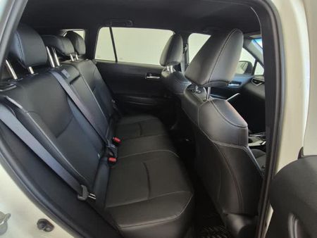 2023-Toyota-Corolla-Cross-18-XR_12