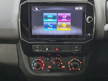2026-Renault-Kwid-10-Techno_7
