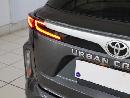 2025-Toyota-Urban-Cruiser-15-XR-Auto_12