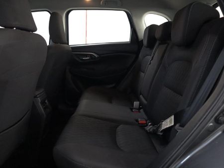 2025-Toyota-Urban-Cruiser-15-XR-Auto_18