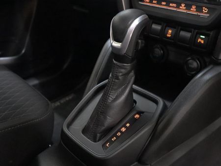 2025-Toyota-Urban-Cruiser-15-XR-Auto_25